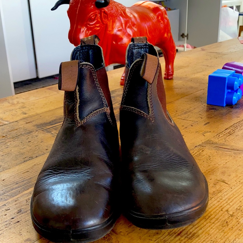 Blundstone booties! Size 9